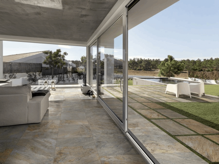 glazed vitrified tiles